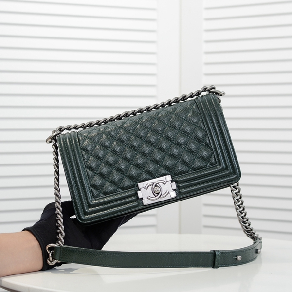 シャネルバッグ細部ディテール